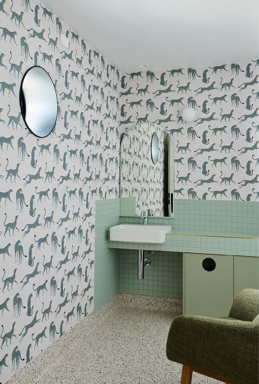 Treehouse parents room amenities